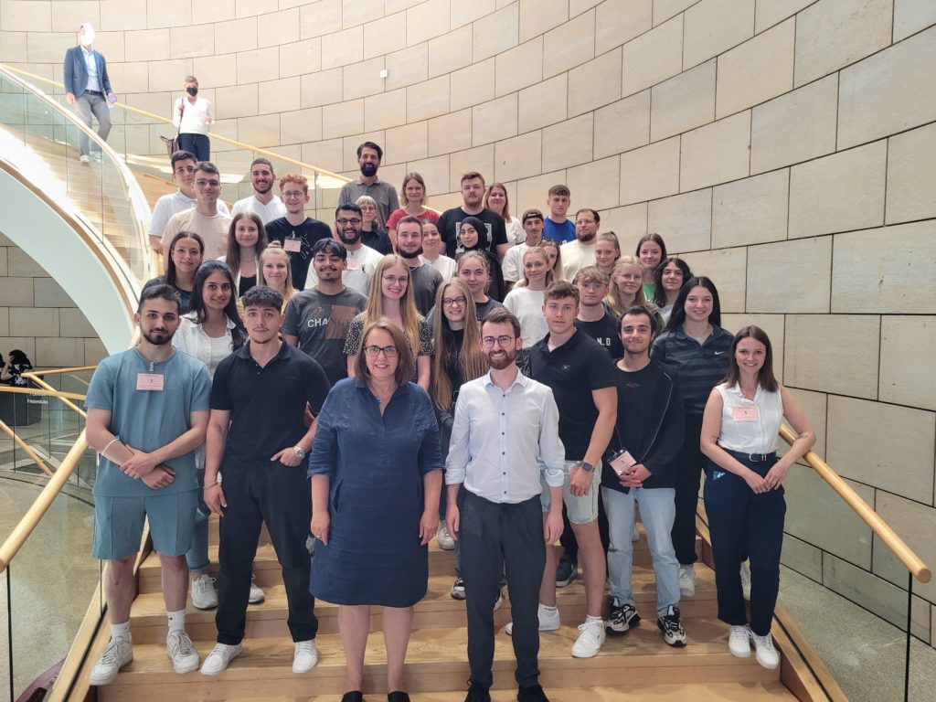 Anja Butschkau Besuchergruppe Landtag NRW Nordrhein-Westfalen Robert Schuman Berufskolleg