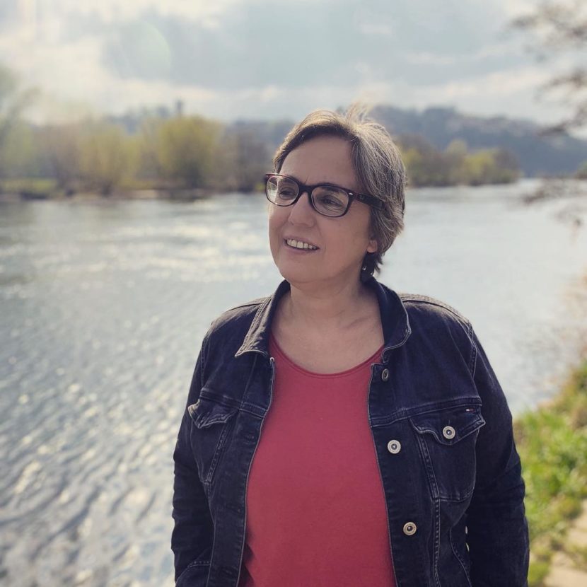 Anja Butschkau an der Ruhr